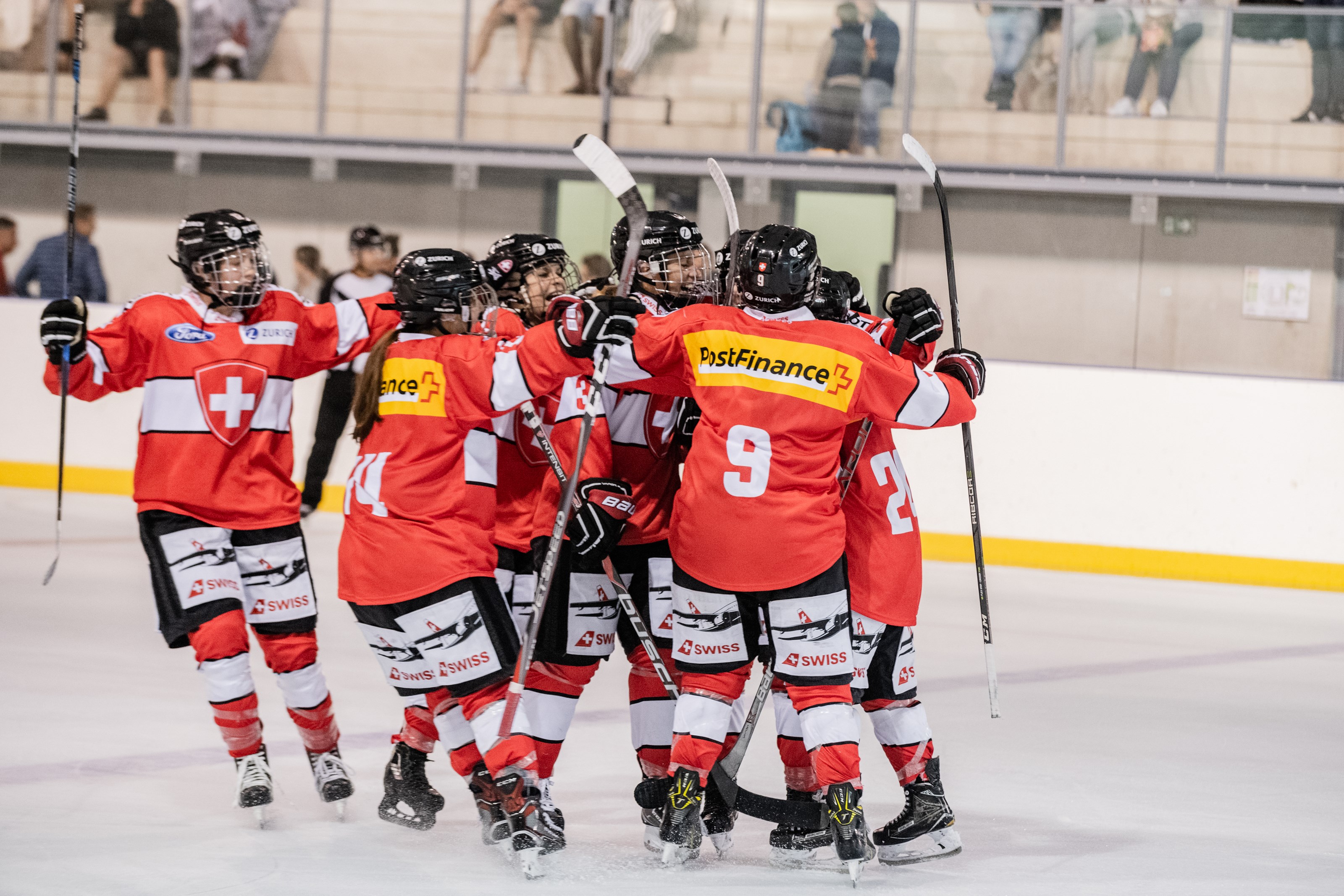 's Swiss Team-223.jpg 's Swiss Team-223.jpg